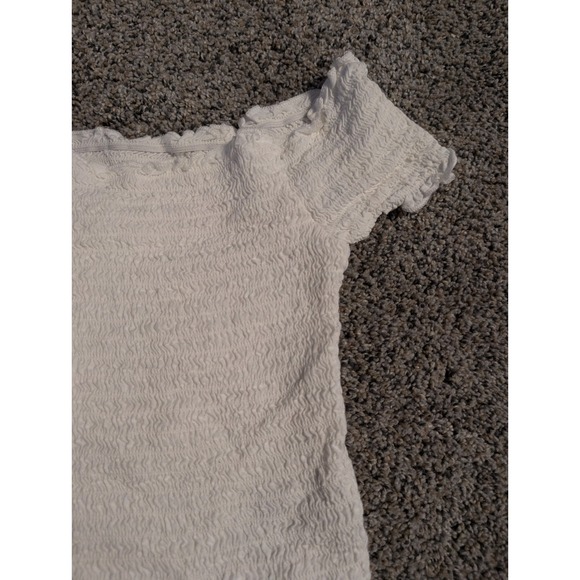 Guess White Smocked Off The Shoulder Crop Top Size L - Picture 2 of 3